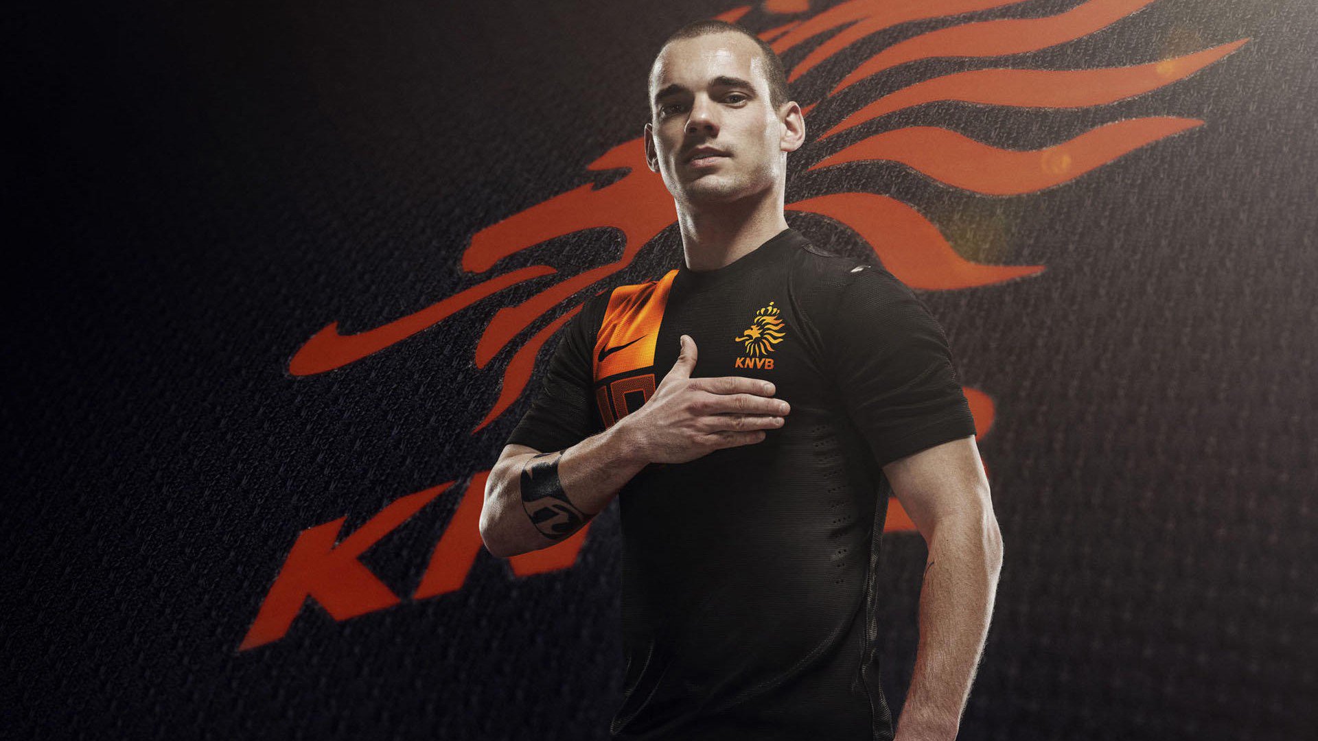 开云体育入口客服-国际足球界推动裁判全程直播问询，确保判罚透明，2021足球国际级裁判