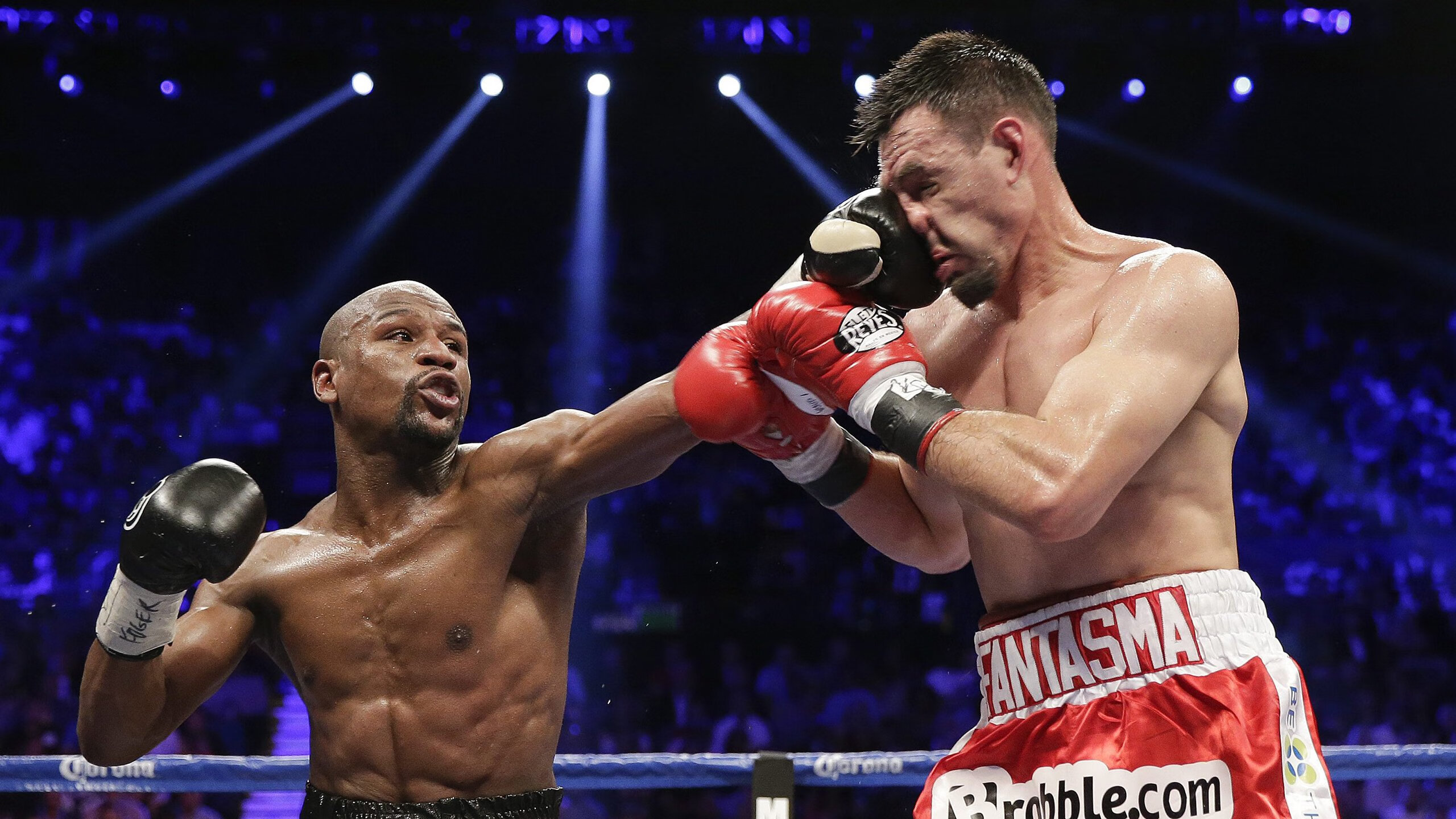 开云体育全站app下载优惠-皮特·斯图斯的进攻突破为南非队创造优势，斯图尔特皮尔斯